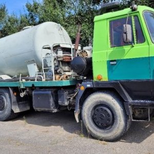 foto wapno cysterna 6x6 Tatra 815